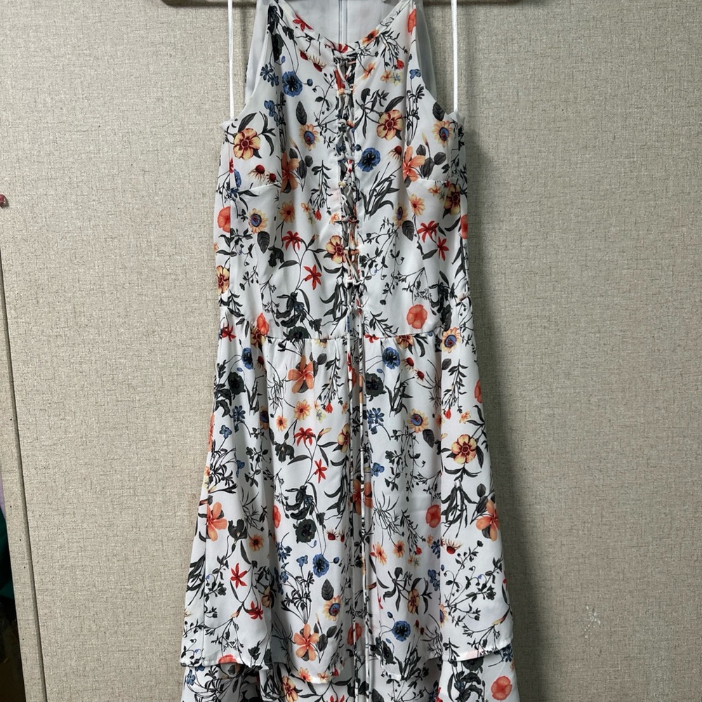 Skies Are Blue White Floral High-Low Skirt with Coral & Navy Accents